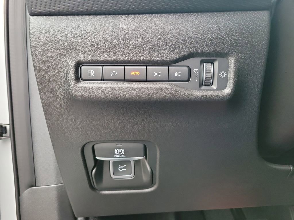 New 2026 Jeep Cherokee Limited image 36