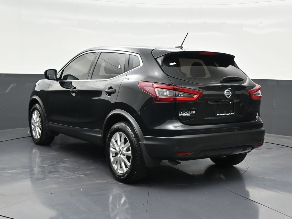 Used 2021 Nissan Rogue Sport S FWD image 3
