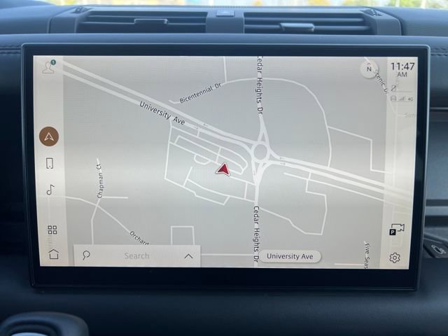 Used 2025 Land Rover Defender 110 X-Dynamic SE image 29