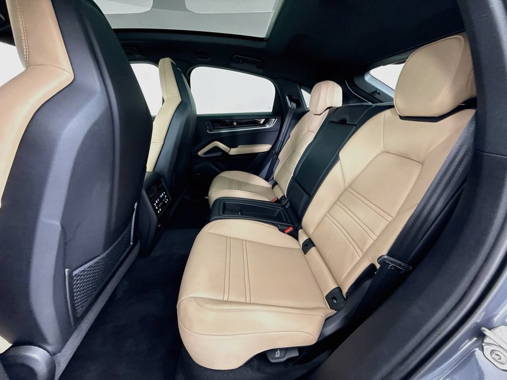 New 2026 Porsche Cayenne S AWD/4WD image 24