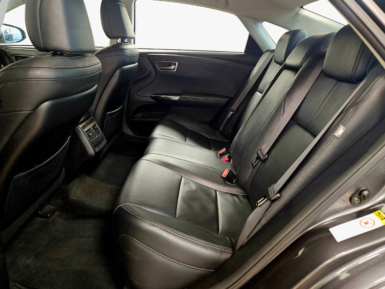 Used 2013 Toyota Avalon XLE Premium image 29