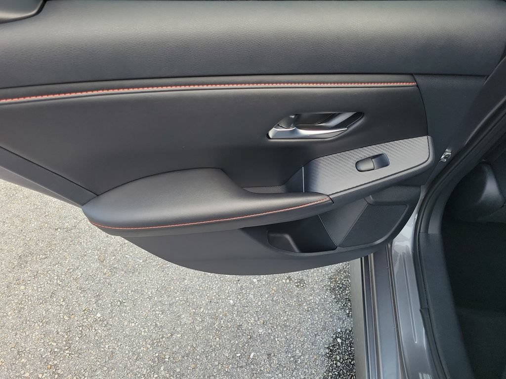 Certified 2024 Nissan Sentra SR FWD image 17