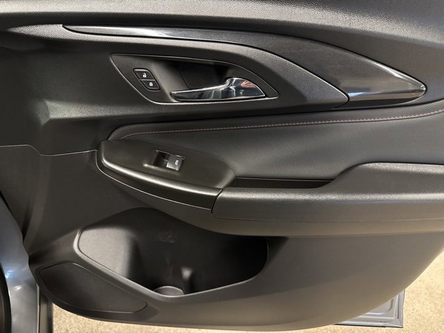 Used 2023 Chevrolet TrailBlazer RS w/ Convenience Package image 25