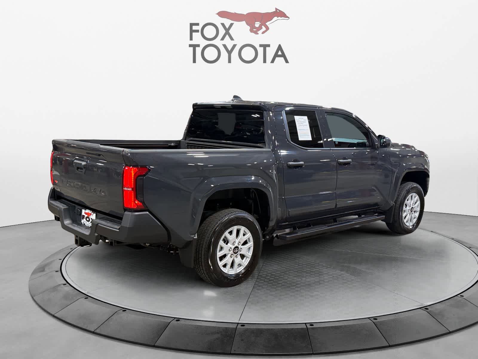 Used 2024 Toyota Tacoma SR image 5