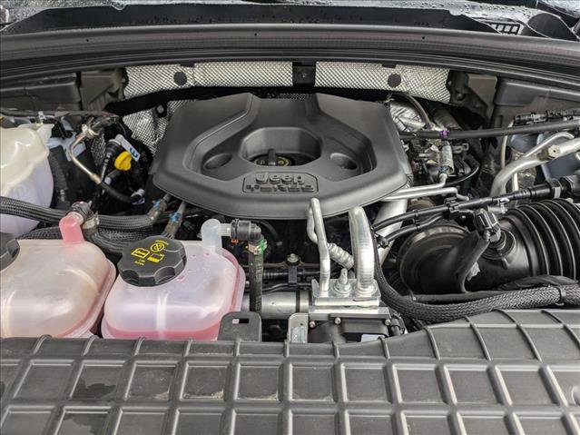 Used 2023 Jeep Grand Cherokee 30th Anniversary image 22