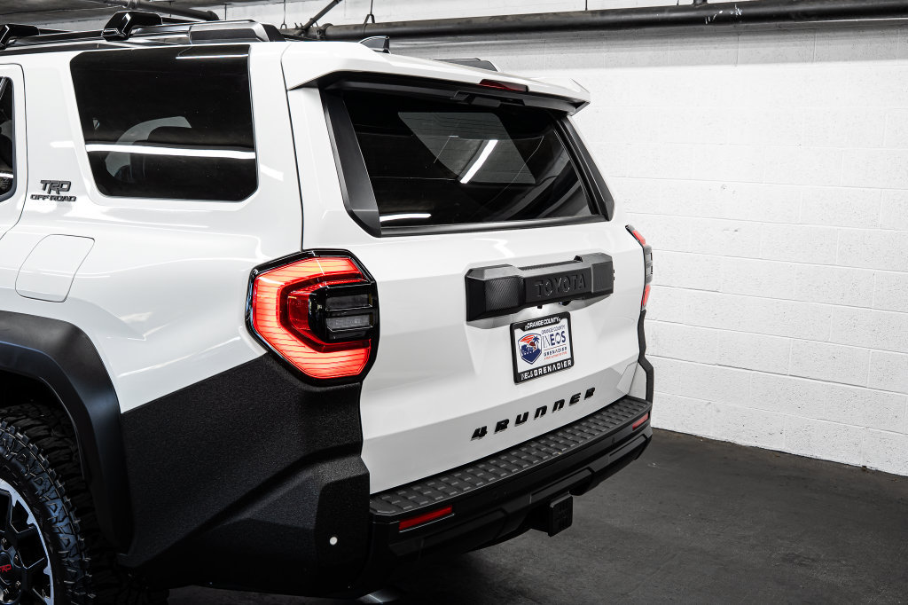 Used 2025 Toyota 4Runner TRD Off-Road Premium AWD/4WD image 15