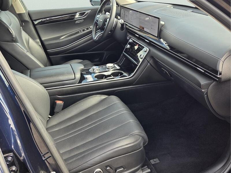 Used 2025 Genesis GV80 2.5T Standard AWD/4WD image 18