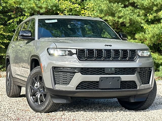 New 2027 Jeep Grand Cherokee L 4WD image 2