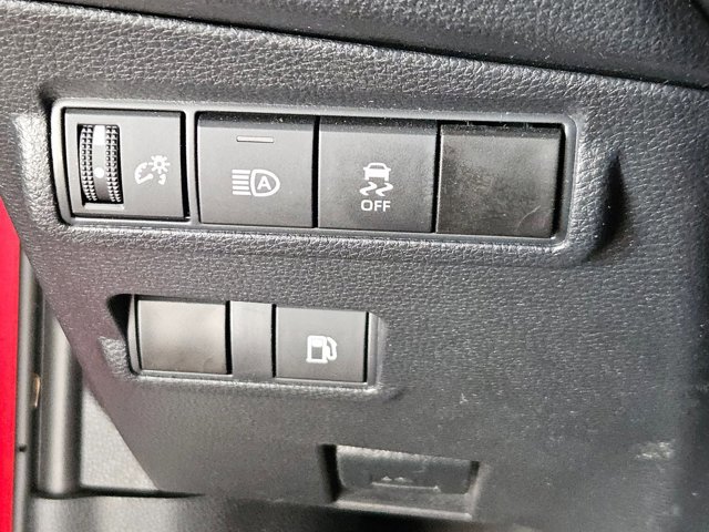 Used 2024 Toyota Corolla Cross SE image 13