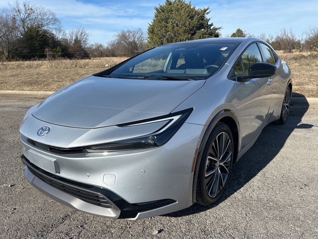 Used 2024 Toyota Prius Limited image 1