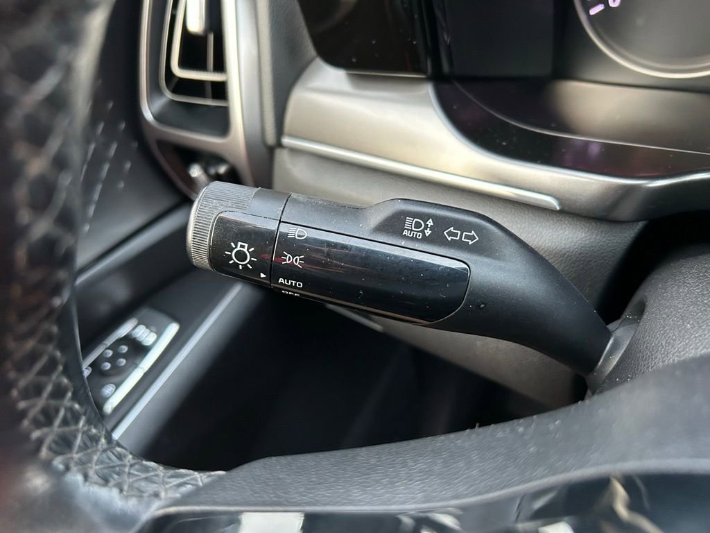 Used 2022 Kia Sorento S w/ Panoramic Sunroof Package FWD image 23