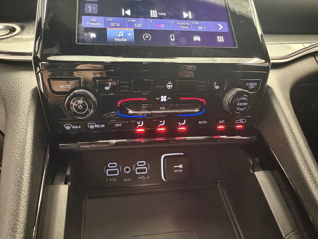 Certified 2023 Jeep Grand Cherokee Altitude AWD/4WD image 30