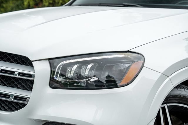Used 2023 Mercedes-Benz GLS 450 4MATIC w/ AMG Line Exterior image 4