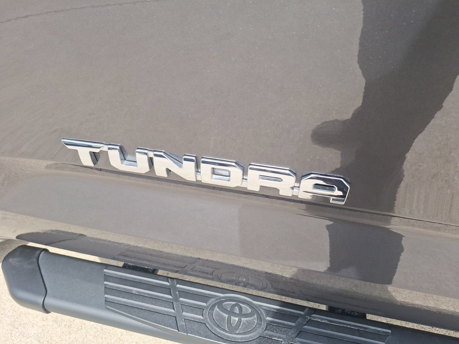 Used 2026 Toyota Tundra Limited w/ Power Package AWD/4WD image 14