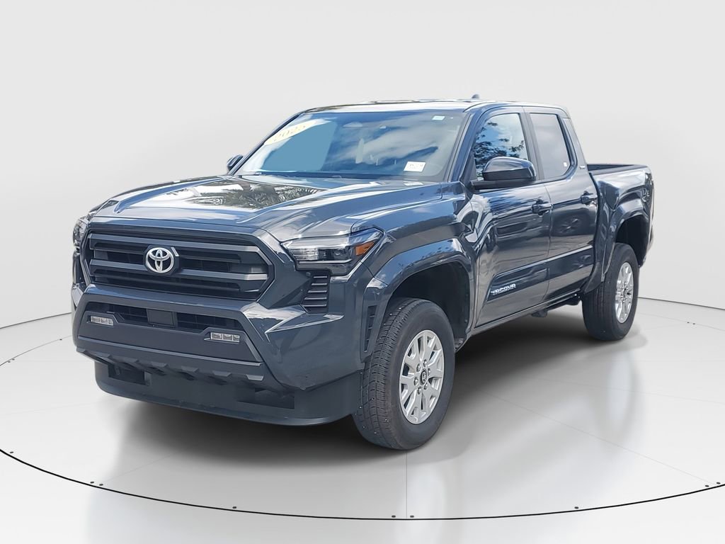 Used 2025 Toyota Tacoma SR5 image 3