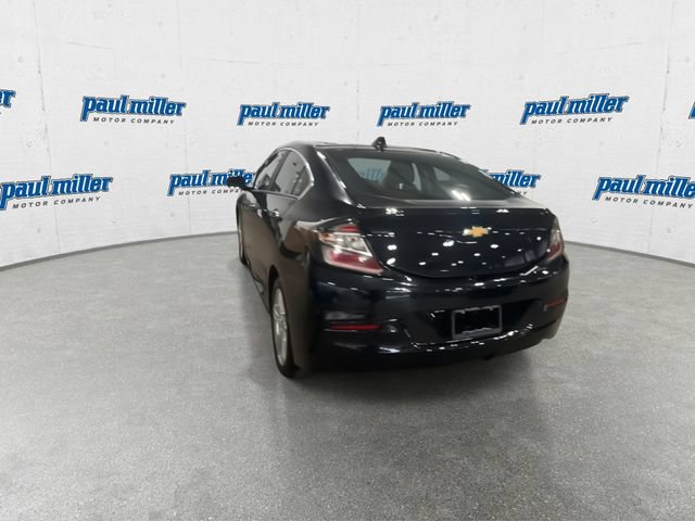 Used 2017 Chevrolet Volt LT w/ Comfort Package FWD image 8