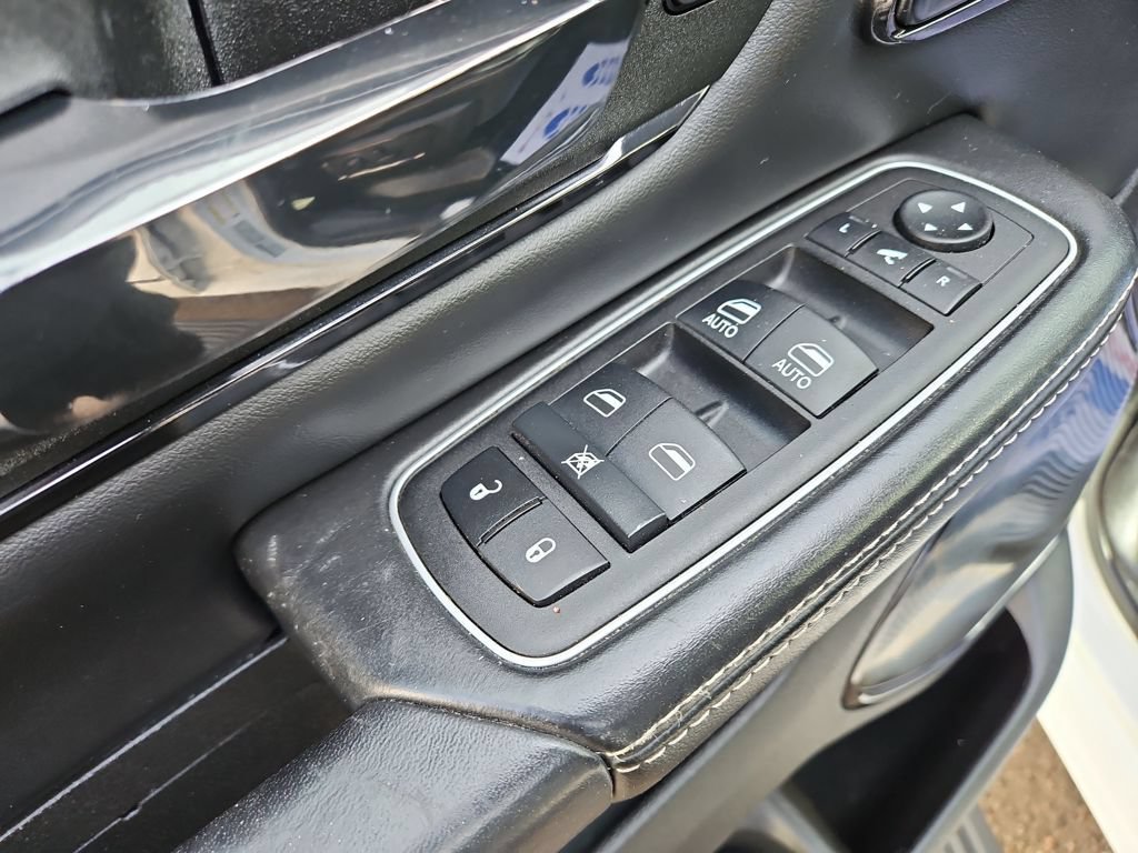 Used 2023 RAM 1500 Limited AWD/4WD image 12