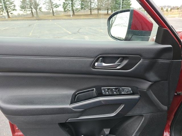 Used 2023 Nissan Pathfinder SL image 20