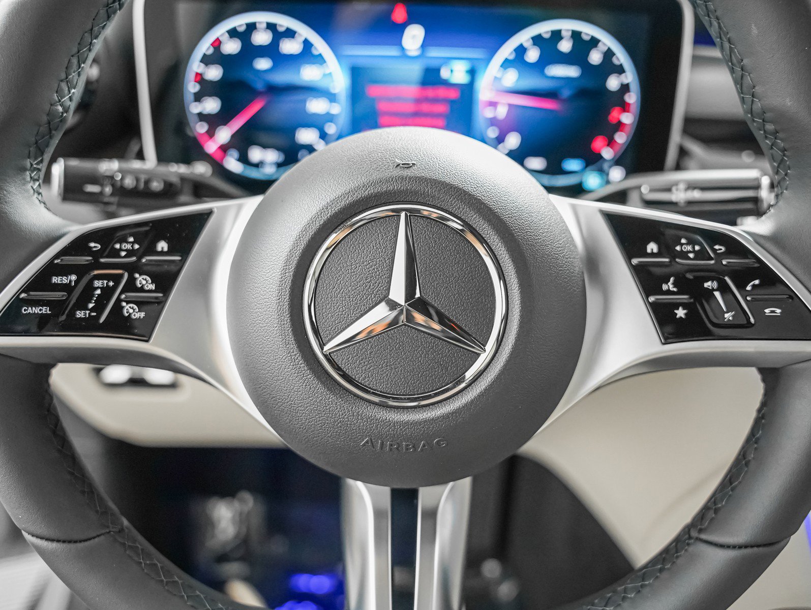 New 2026 Mercedes-Benz GLC 300 image 12