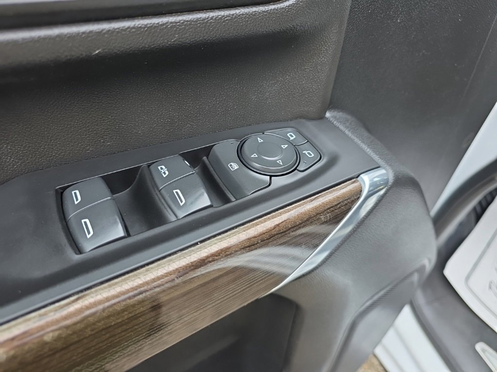 Used 2022 Chevrolet Silverado 2500 LT w/ Convenience Package image 13