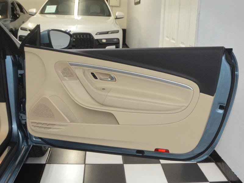 Used 2015 Volkswagen Eos Komfort FWD image 19