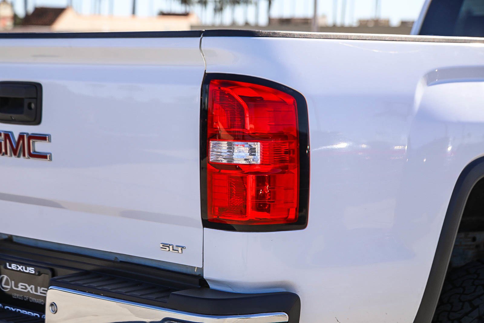 Used 2017 GMC Sierra 2500 SLT w/ Duramax Plus Package image 9