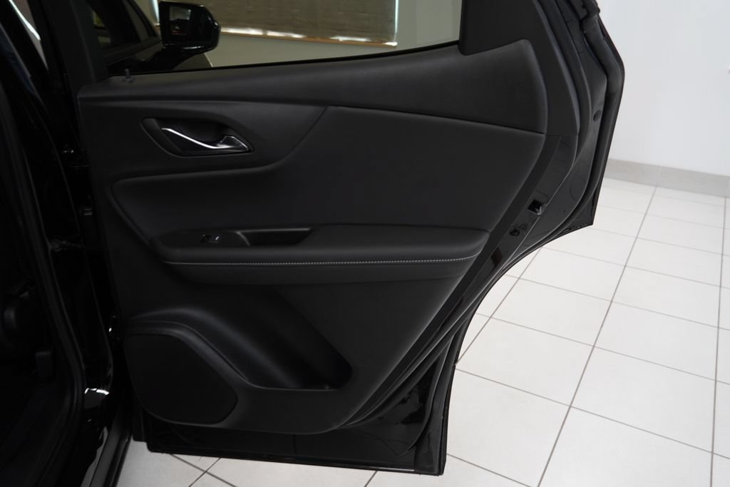 New 2026 Chevrolet Blazer LT w/ Convenience Package FWD image 23