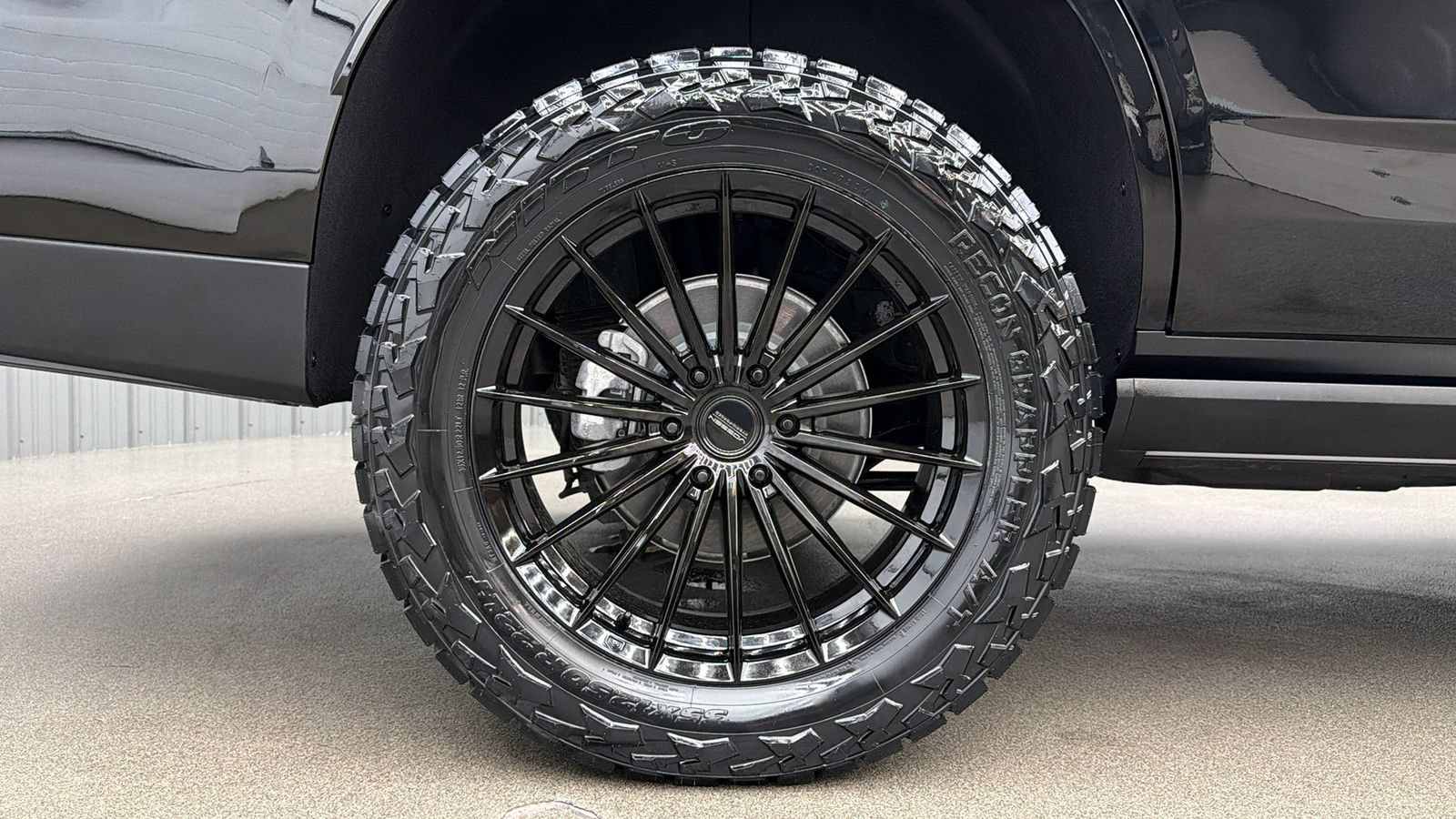 Used 2026 GMC Yukon AT4 Ultimate w/ LPO, Floor Liner Package AWD/4WD image 11