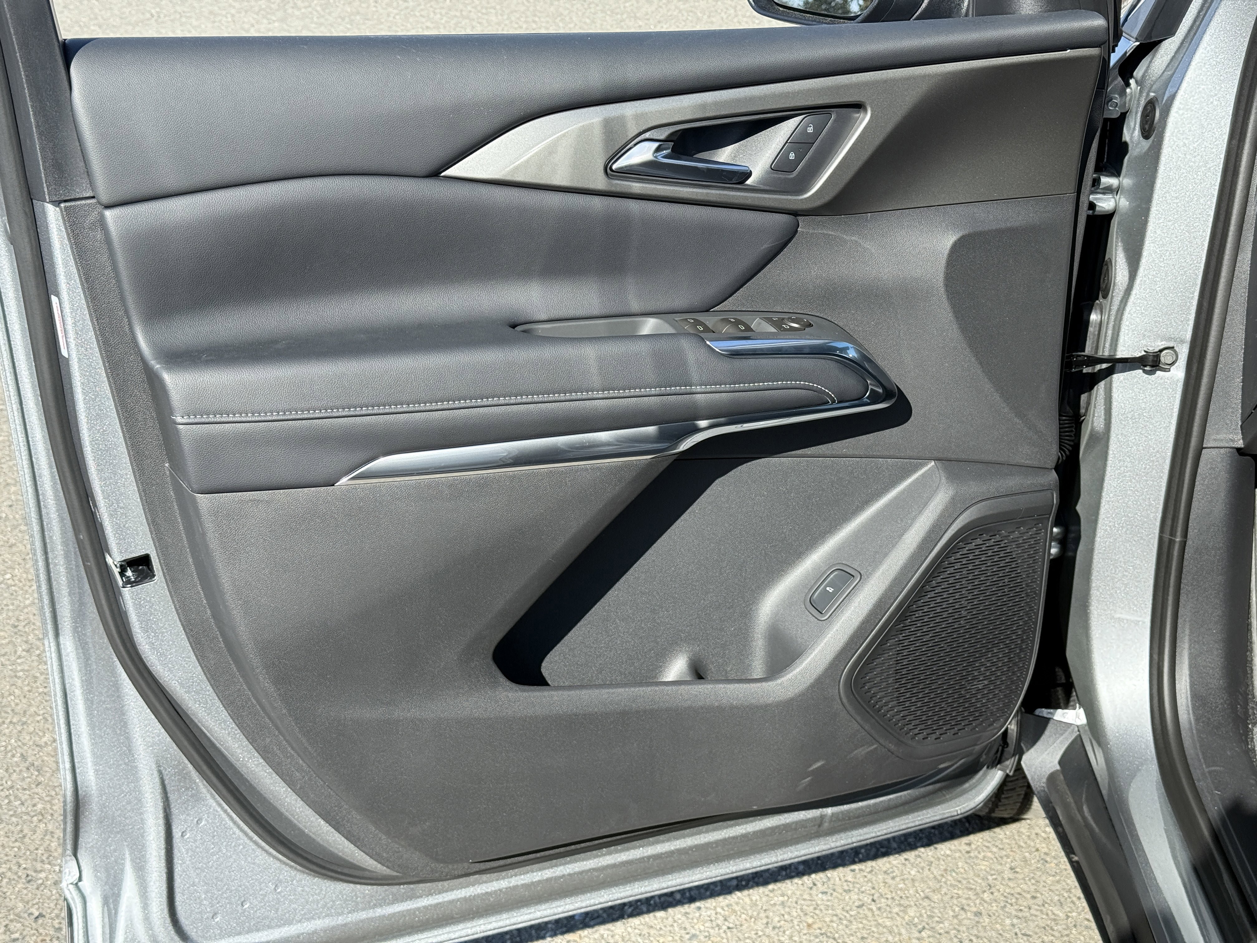New 2026 Chevrolet Traverse LT AWD/4WD image 9