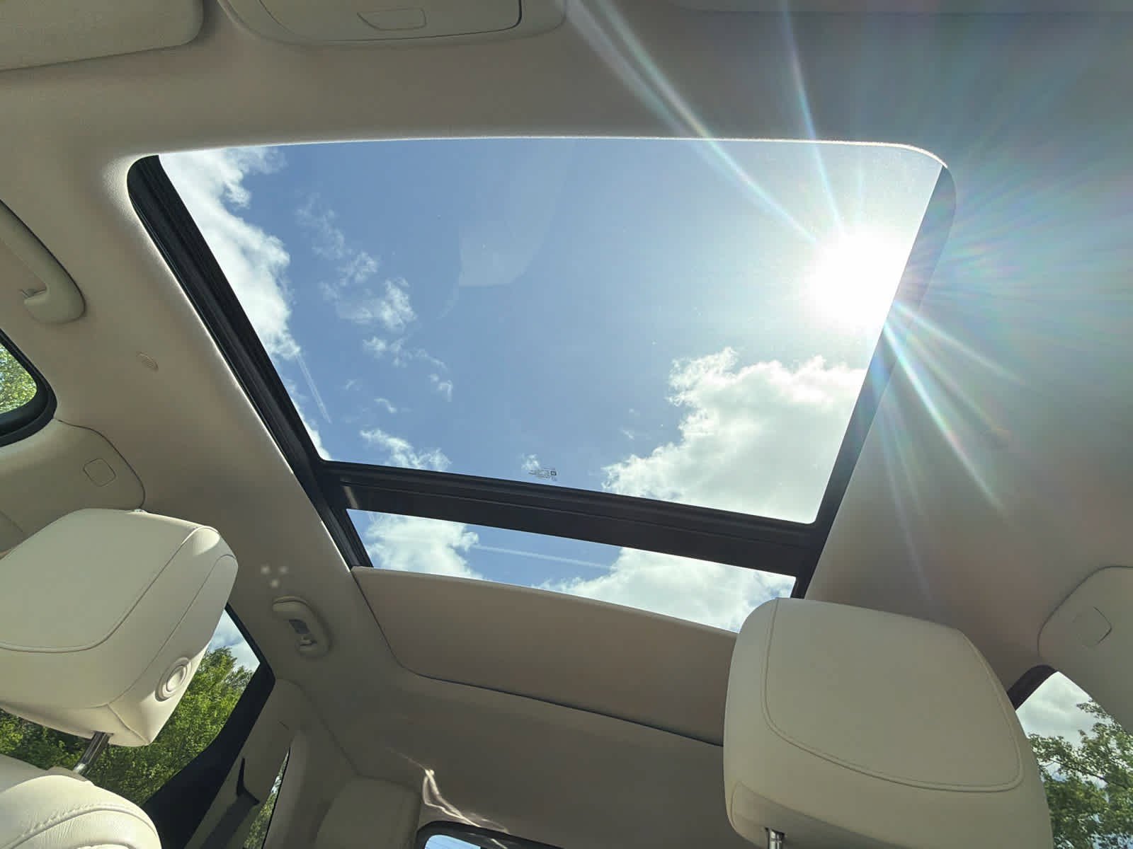 Used 2018 Cadillac XT5 Luxury w/ Driver Awareness Package image 34