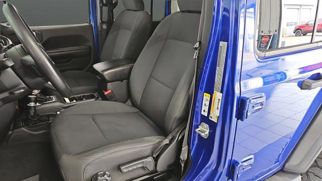 Used 2018 Jeep Wrangler Unlimited Sport AWD/4WD image 9