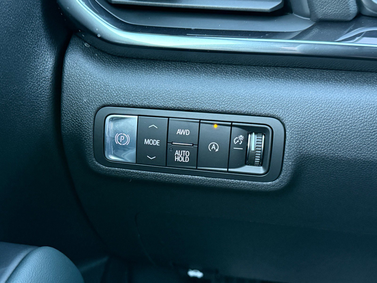 New 2026 GMC Terrain AT4 w/ LPO, Floor Liner Package image 29