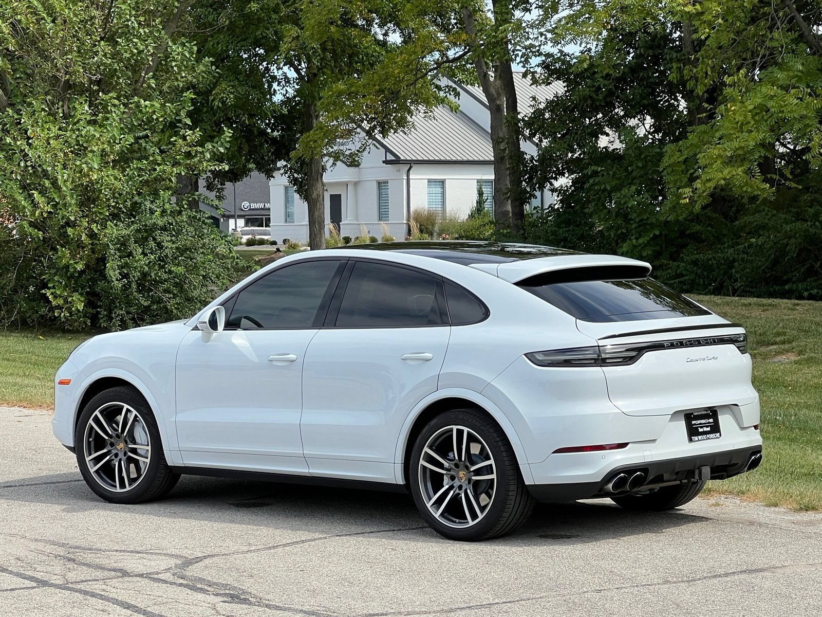 Certified 2023 Porsche Cayenne Turbo AWD/4WD image 3