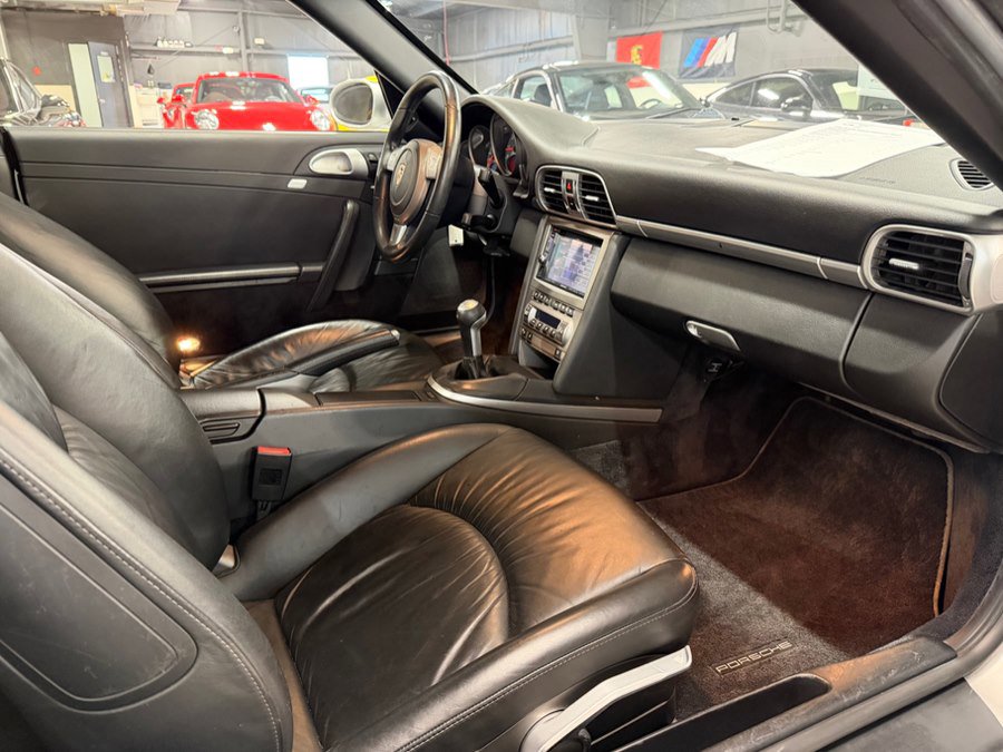 Used 2006 Porsche 911 Carrera S image 9