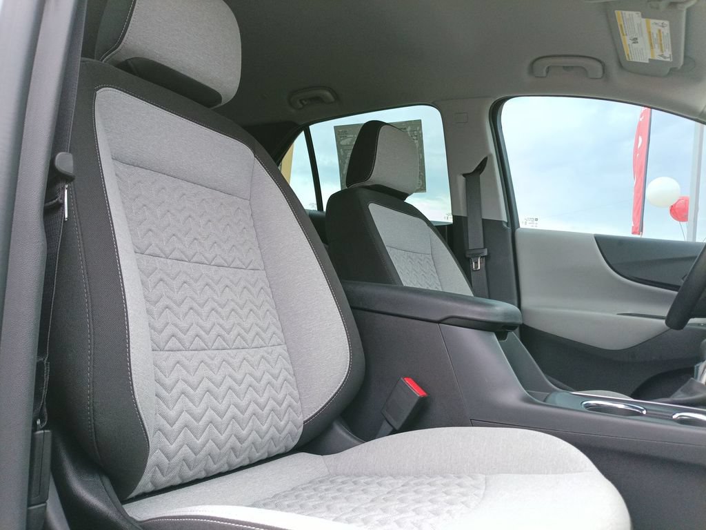 Used 2024 Chevrolet Equinox LS FWD image 31