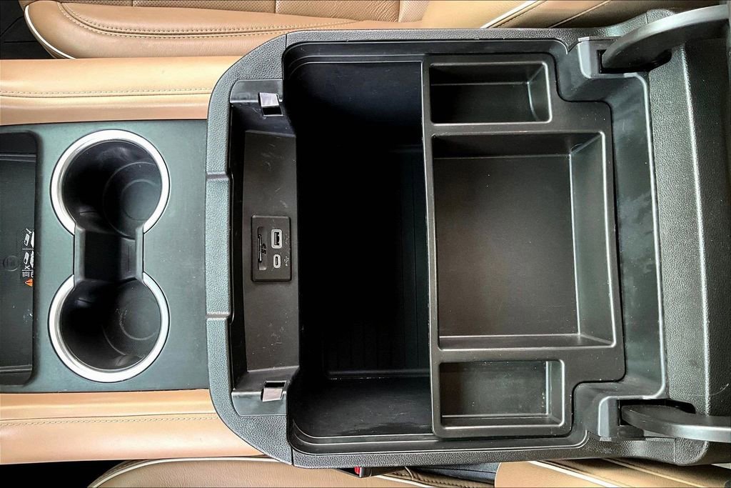 Used 2021 Chevrolet Tahoe Premier image 16