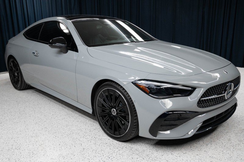 Certified 2024 Mercedes-Benz CLE 300 4MATIC Coupe image 3