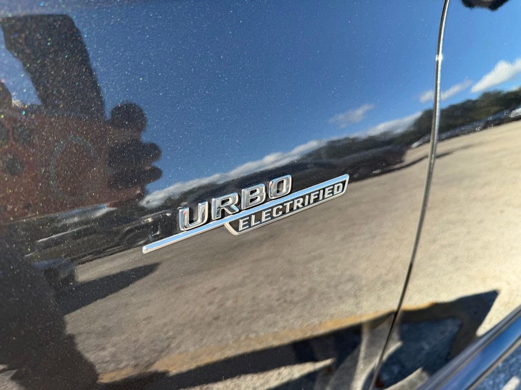 Used 2024 Mercedes-Benz C 43 AMG 4MATIC Sedan image 10