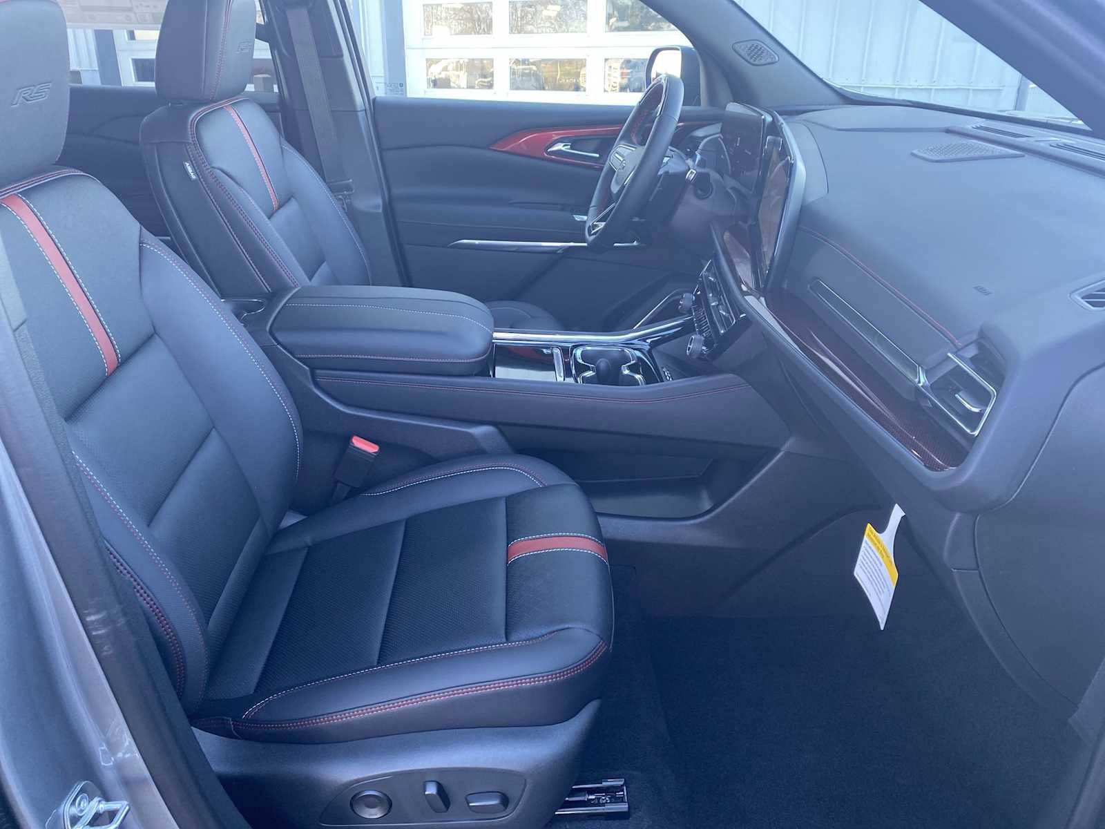 New 2026 Chevrolet Traverse RS FWD image 28