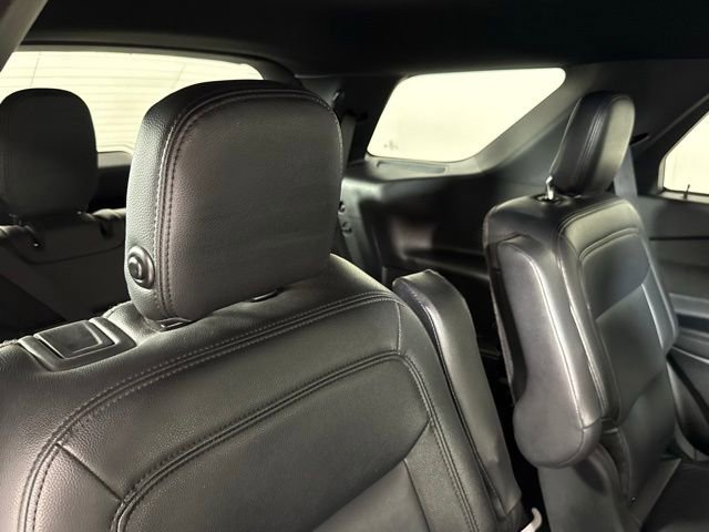Used 2020 Ford Explorer XLT RWD image 30