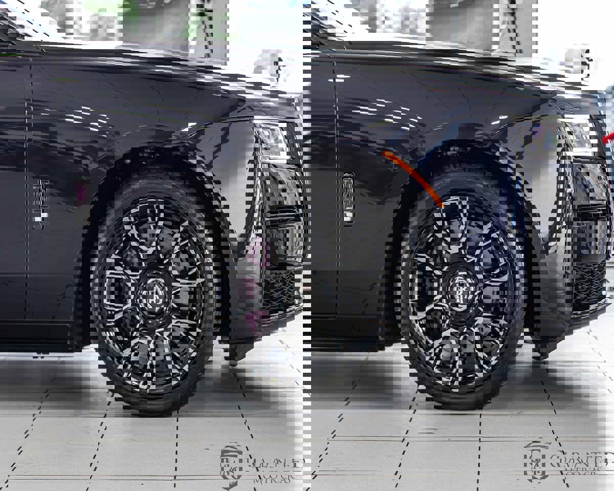 Used 2024 Rolls-Royce Ghost Black Badge image 13