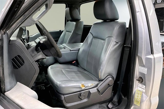 Used 2015 Ford F550 4x4 Regular Cab Super Duty image 16
