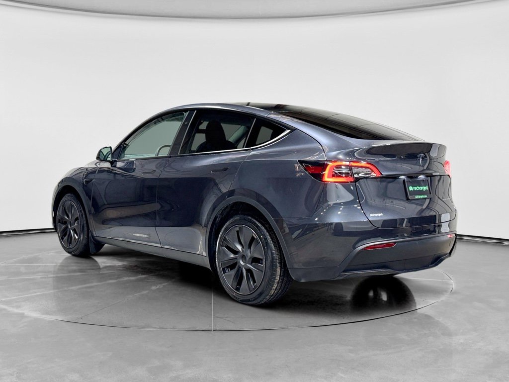 Used 2025 Tesla Model Y Long Range image 2