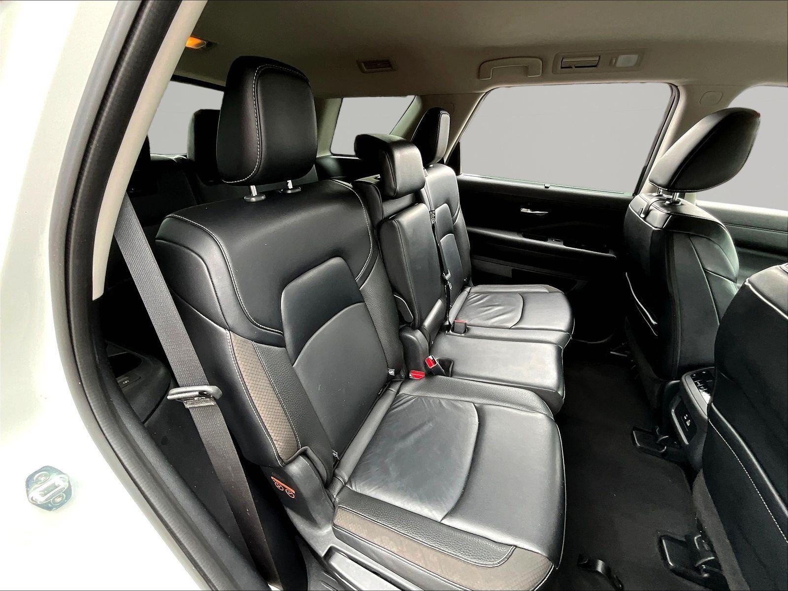 Certified 2024 Nissan Pathfinder SL AWD/4WD image 25