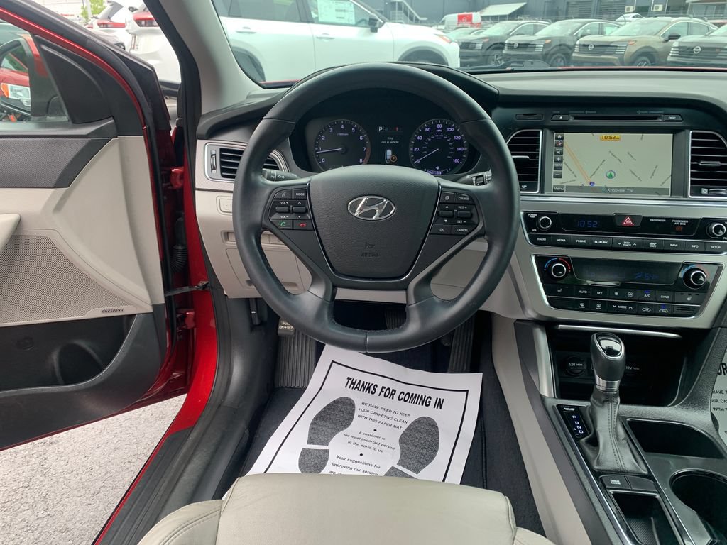 Used 2015 Hyundai Sonata Sport w/ Option Group 04 FWD image 21
