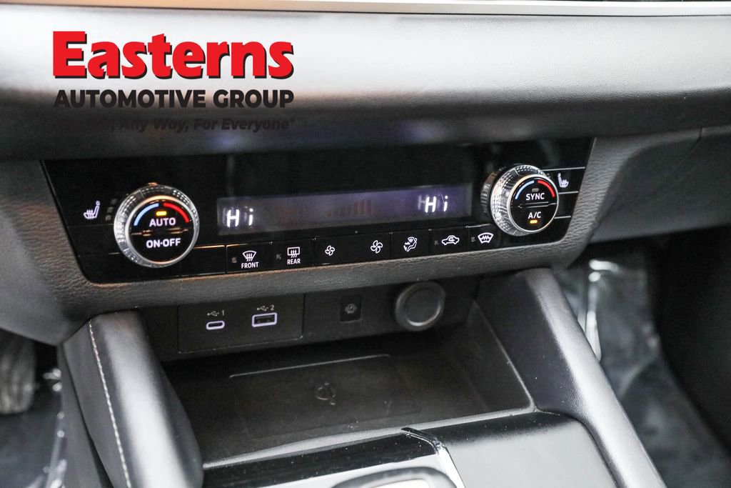 Used 2024 Mitsubishi Outlander SE image 19