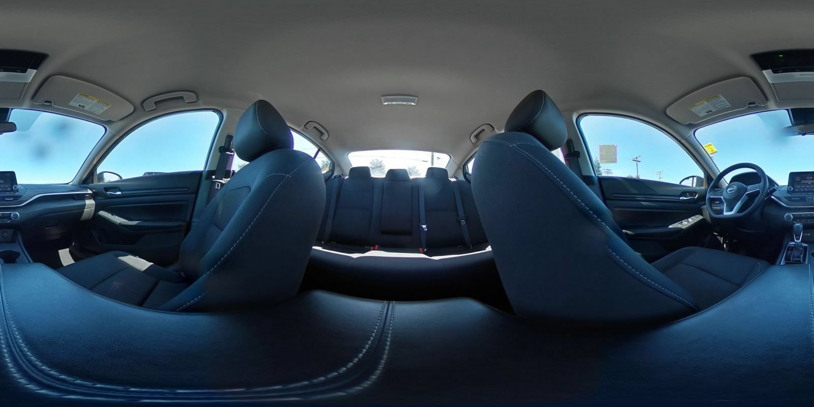 Used 2025 Nissan Altima 2.5 SV FWD image 43
