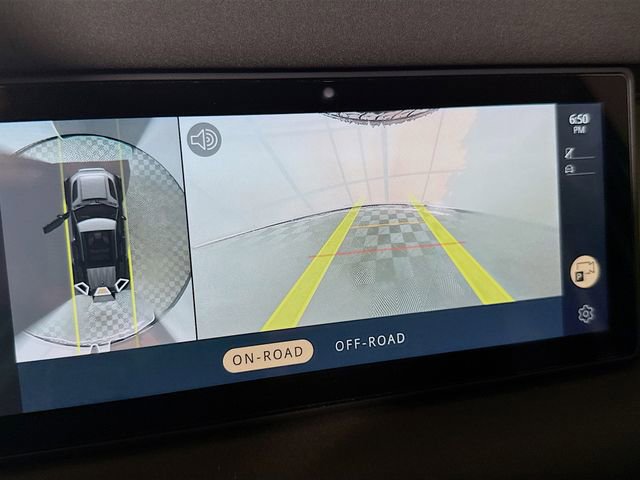 Certified 2022 Land Rover Defender 110 X-Dynamic SE AWD/4WD image 17