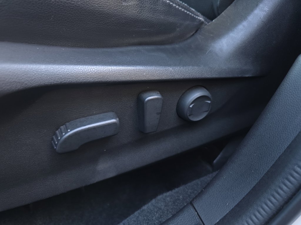 Used 2020 Subaru Forester Limited image 16