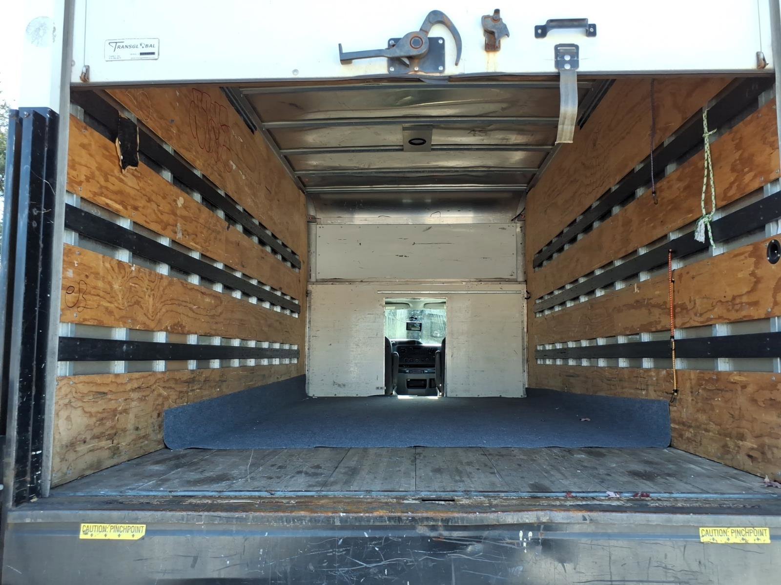 Used 2018 Ford E-350 and Econoline 350 Super Duty image 12